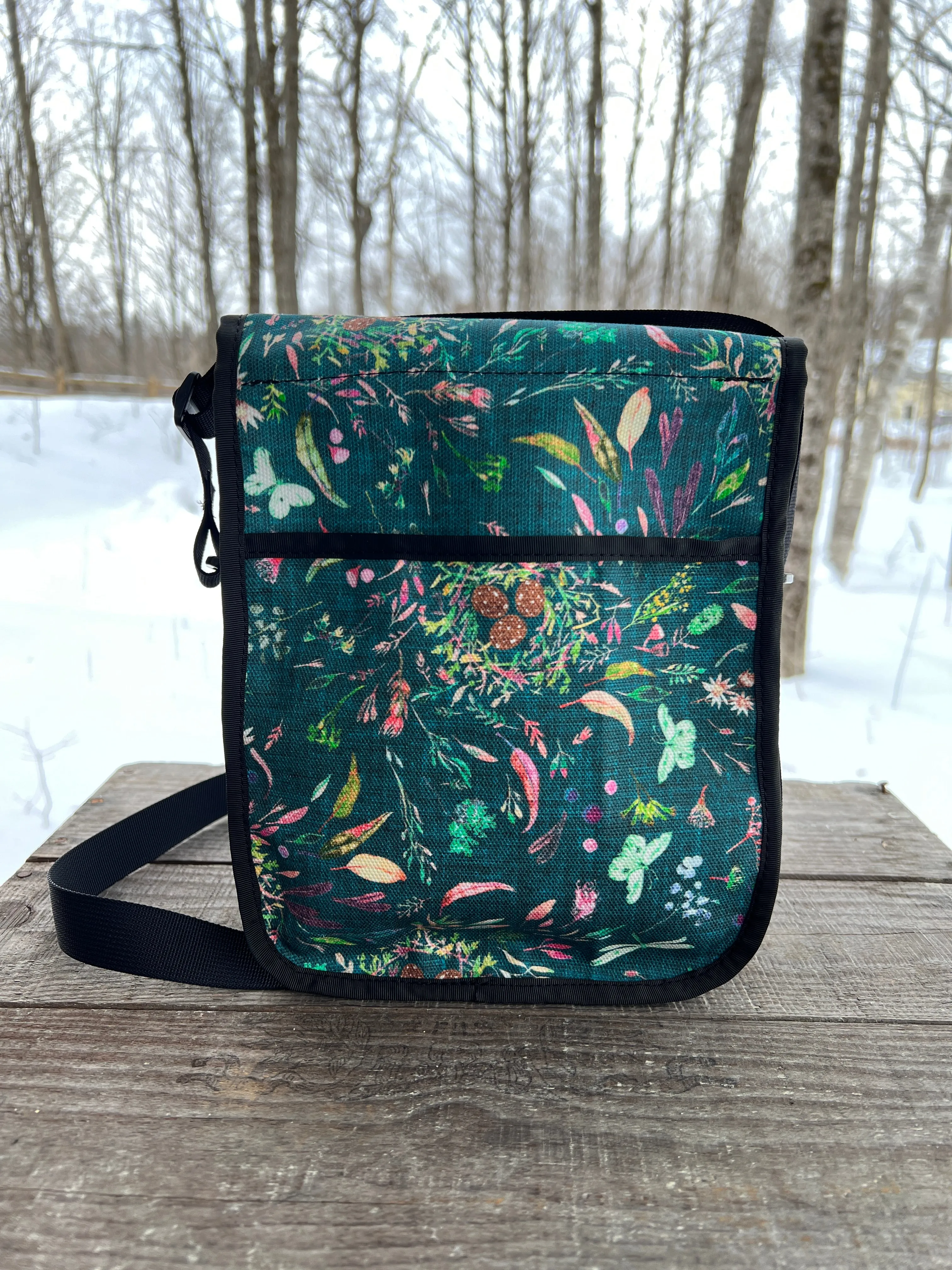 Day Purse in Fable
